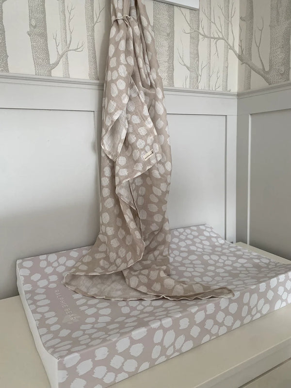 Large Swaddle Muslin - Scallop