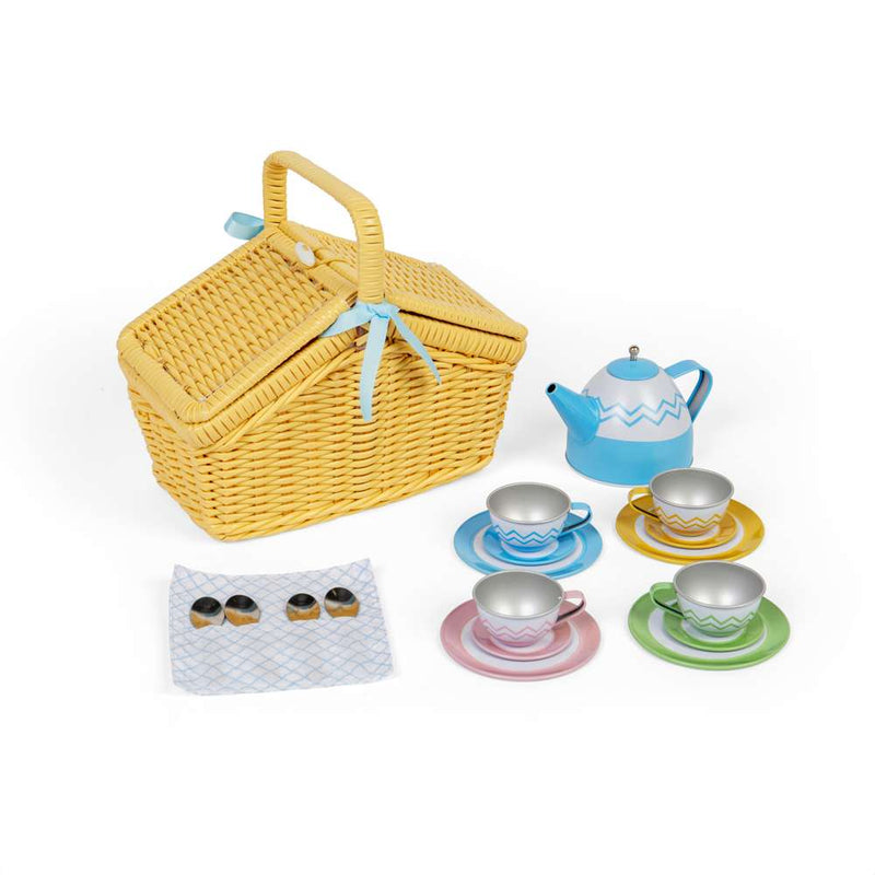 Picnic Set in Basket