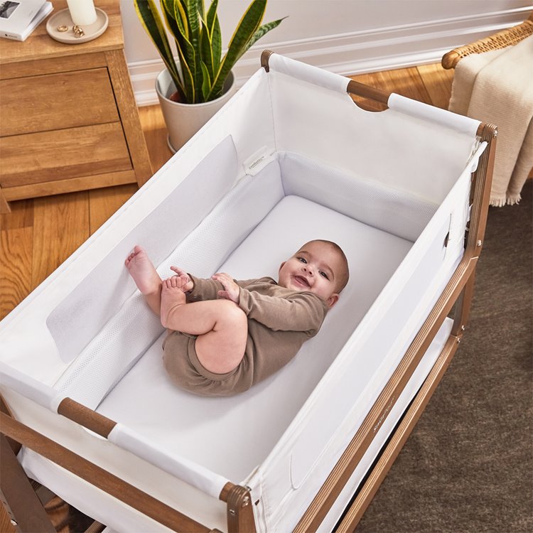 SnuzPod 4 Bedside Crib, the Natural Edit 'Walnut'