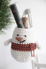 Snowman Hanging Basket | TERRACOTTA