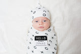 Lulujo - Bamboo Hat and Swaddle Blanket Gift Set - Hugs & Kisses