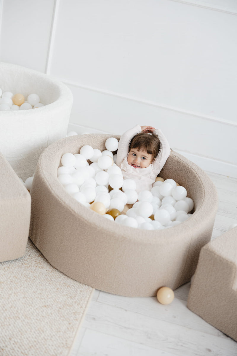Monio - Cream Boucle Ball Pit + Balls (colour of your choice)