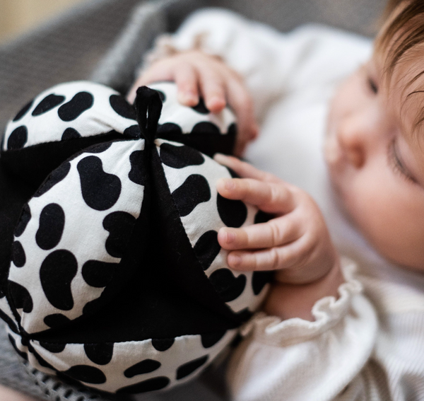 Etta Loves - Sensory Grasp Ball