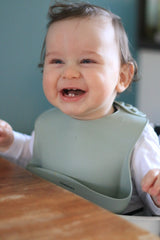 Chewies&more - Silicone Bib