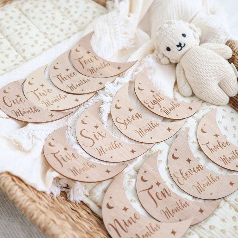 Wooden Month-by-Month Baby Milestone Set