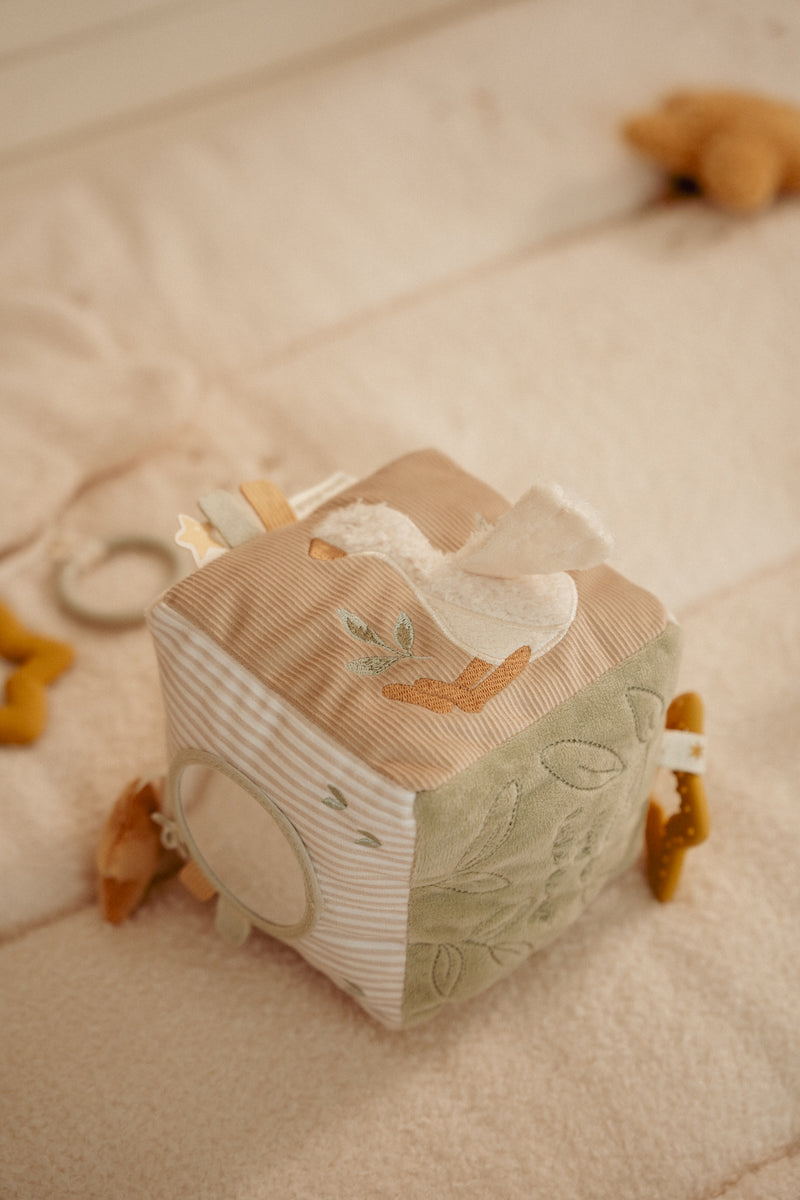 Little Dutch - Soft Activity Cube - Newborn Nautrals