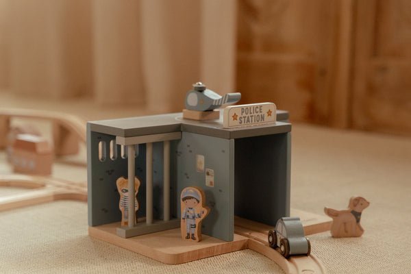 Little Dutch - Police Station