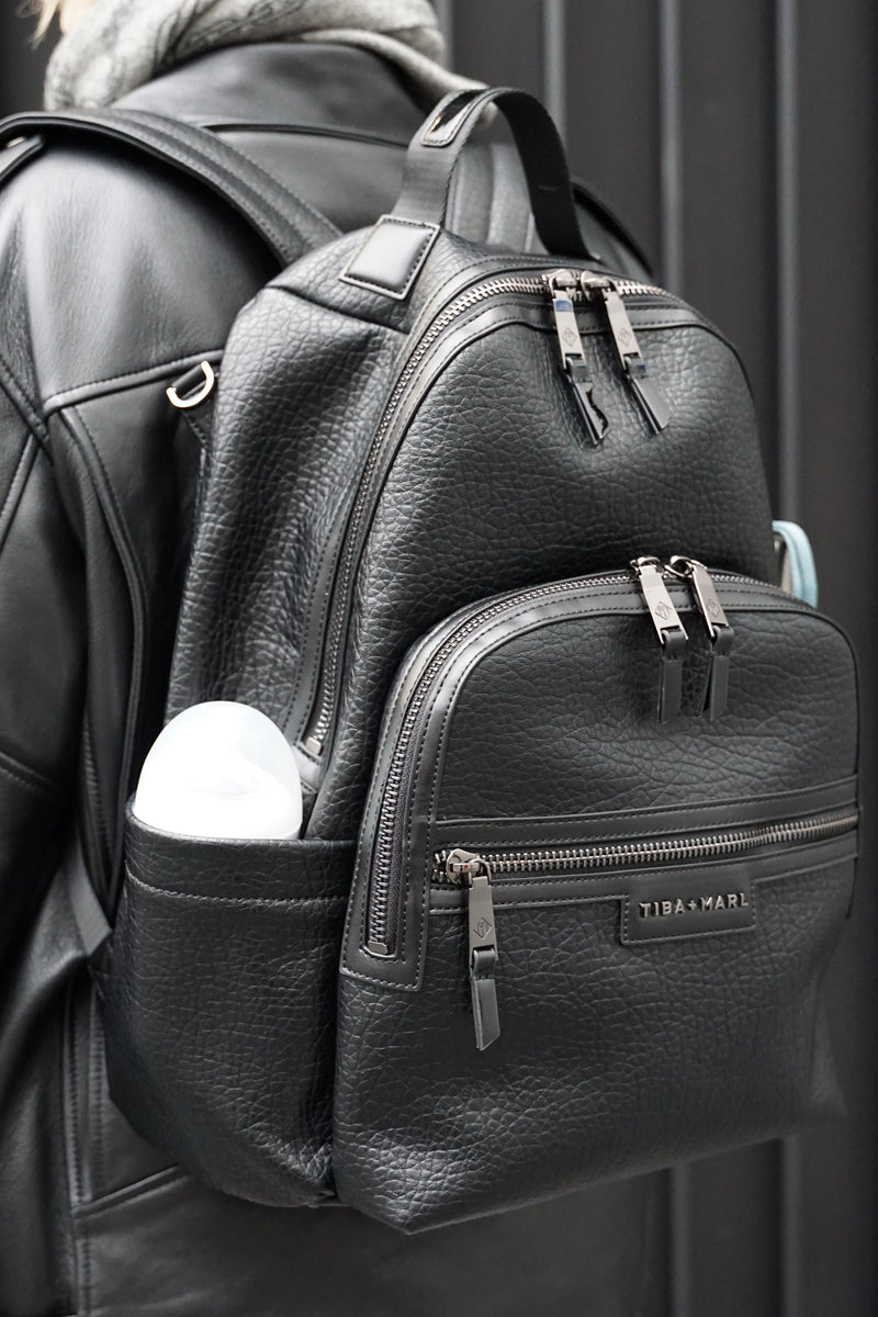 Elwood 2.0 Changing Backpack Black