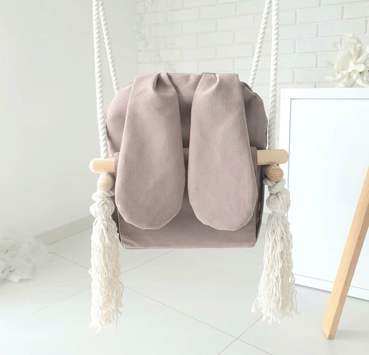 SWINGTOYS SWING BUNNY 蓄光 SWING BEAR ソフビ Amazon.co.jp: SWINGTOYS SWING BUNNY モノクロ ソフビ3点セット